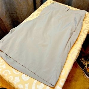 Columbia sportswear company khaki shorts size 40 PFG performance fishing gear